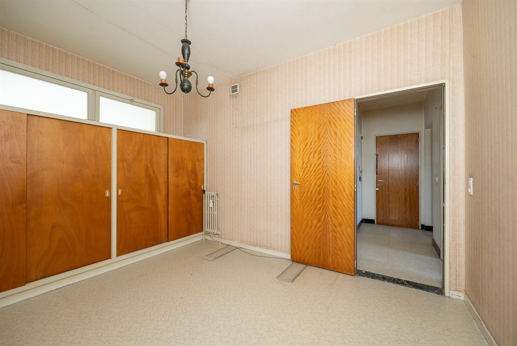 Te renoveren appartement met autostaanplaats foto 9