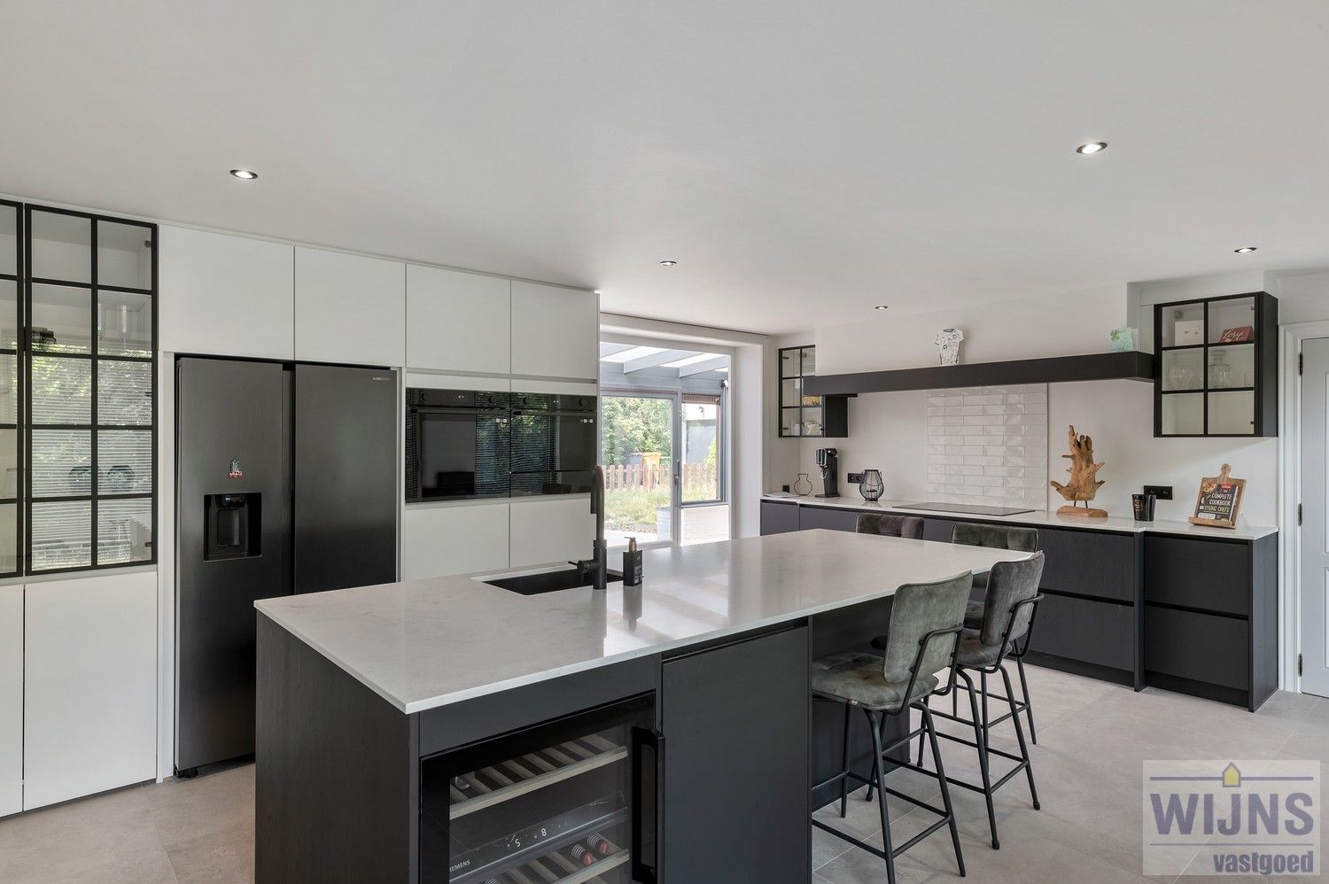 "OPENHUIS" op donderdag 26/06 van 18u tot 19u30!! Prachtige en ruime villa met mogelijk zes slaapkamers gelegen op een toplocatie. foto 29