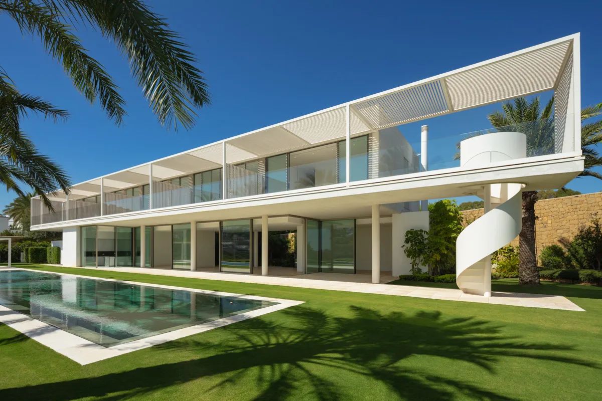 Adembenemende luxe villa met panoramisch uitzicht in exclusief golfresort foto 14