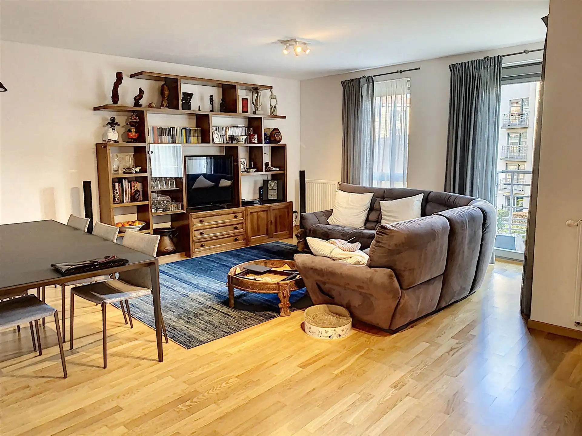 Mooi appartement met 2 slaapkamers + parkeerplaats foto 4