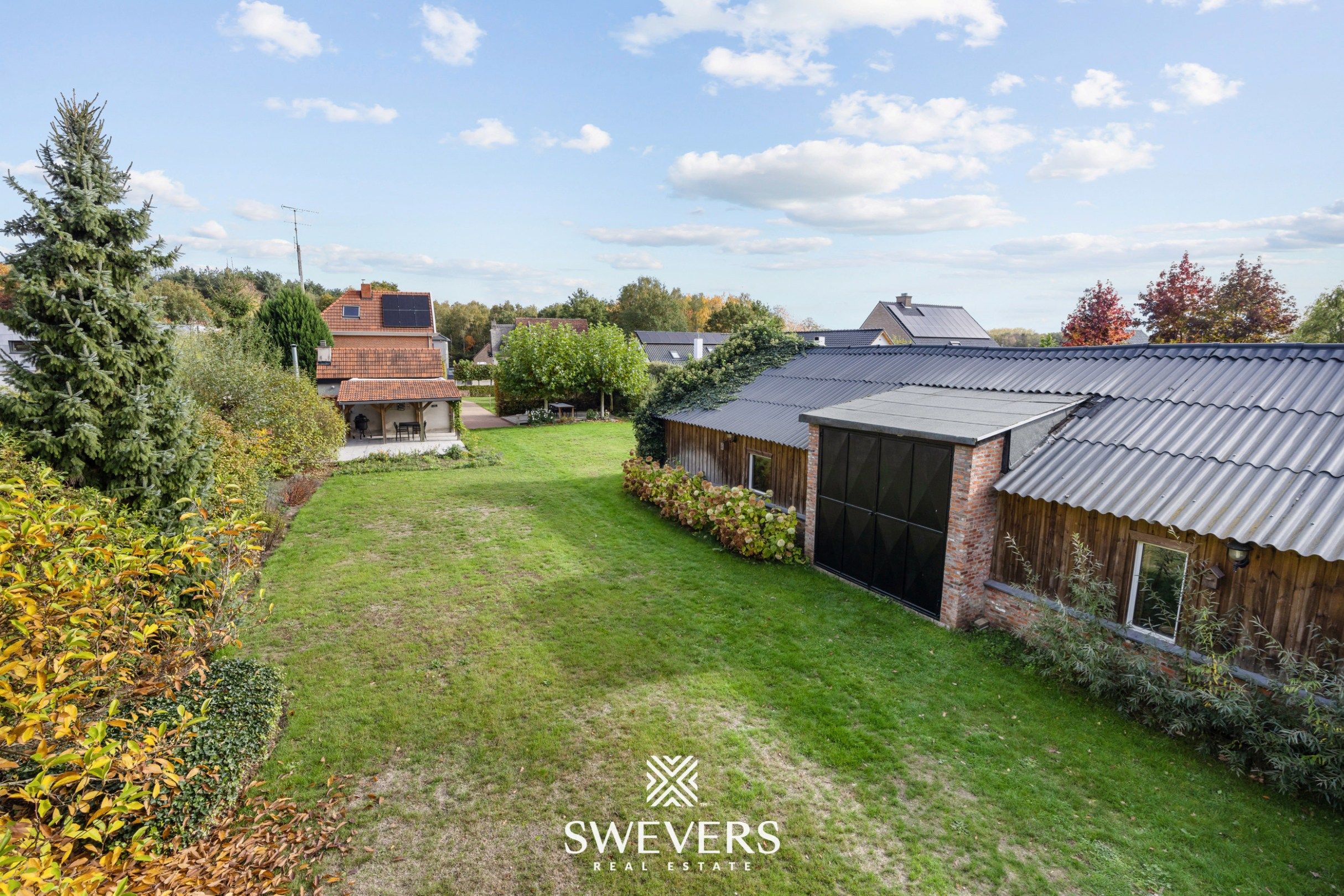 Gerenoveerde woning op 27 are en vergunde stal van 147 m² foto 32