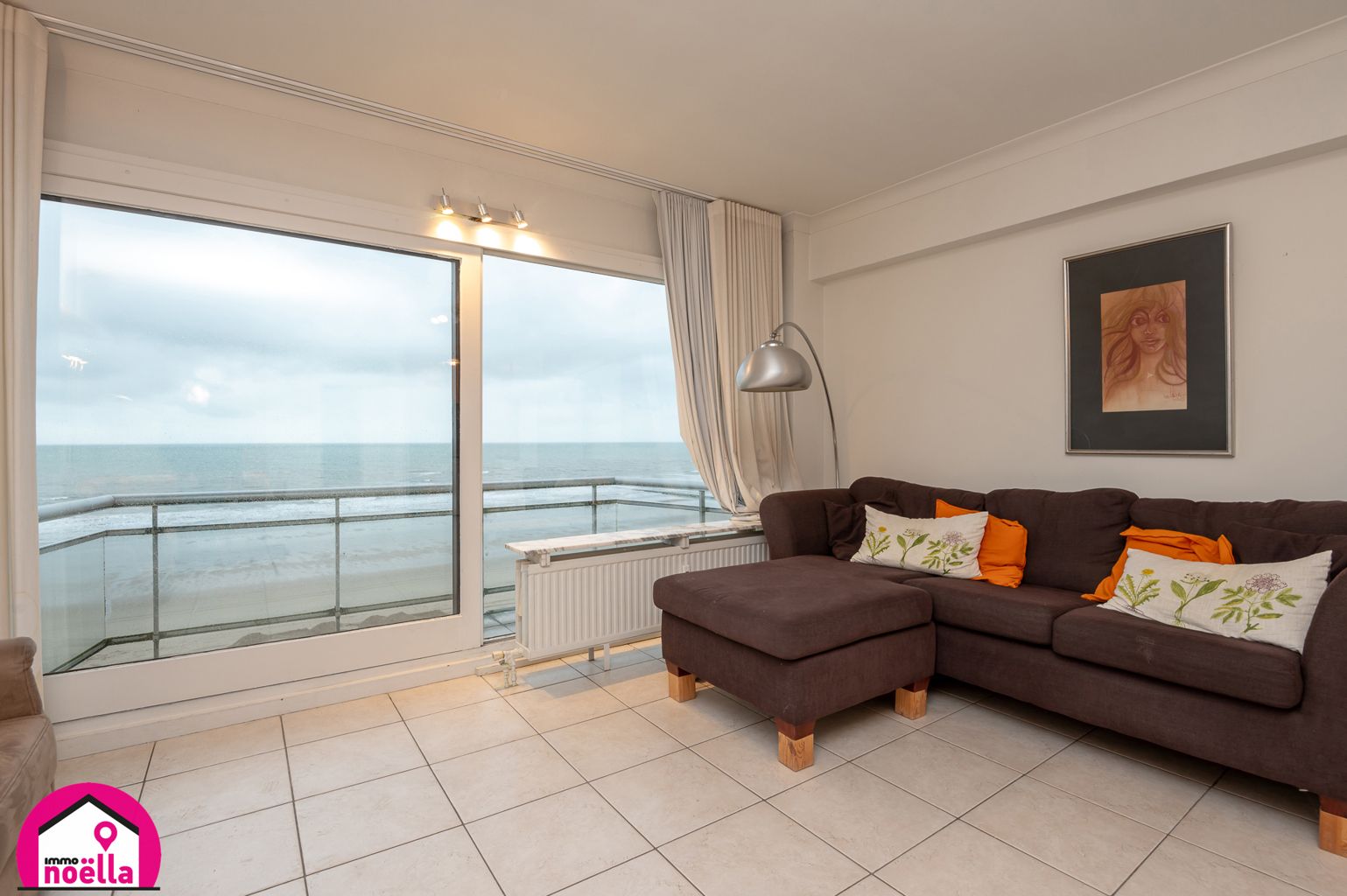 TE KOOP APPARTEMENT MET FRONTAAL ZEEZICHT TE WESTENDE foto {{pictureIndex}}