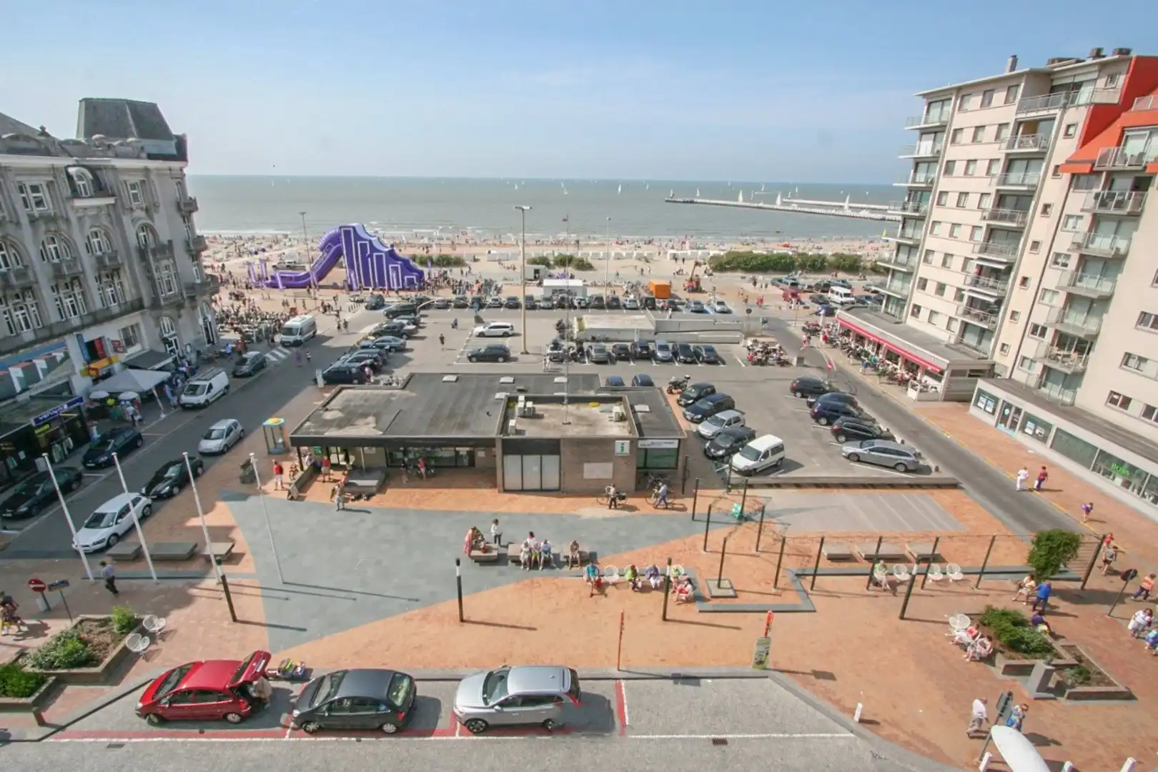 Centraal gelegen garage vlakbij de Zeedijk foto {{pictureIndex}}