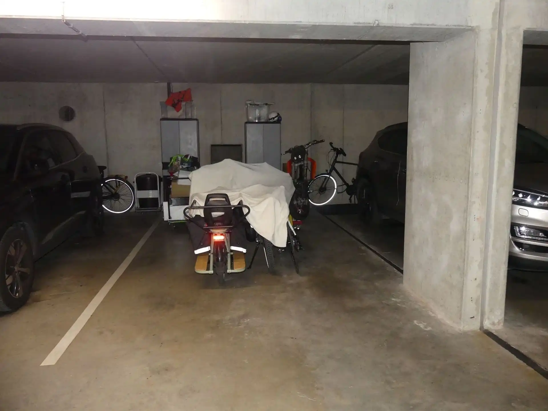 Instapklaar gelijkvloers appartement met zonnige tuin en uniek zicht op het water! foto 10