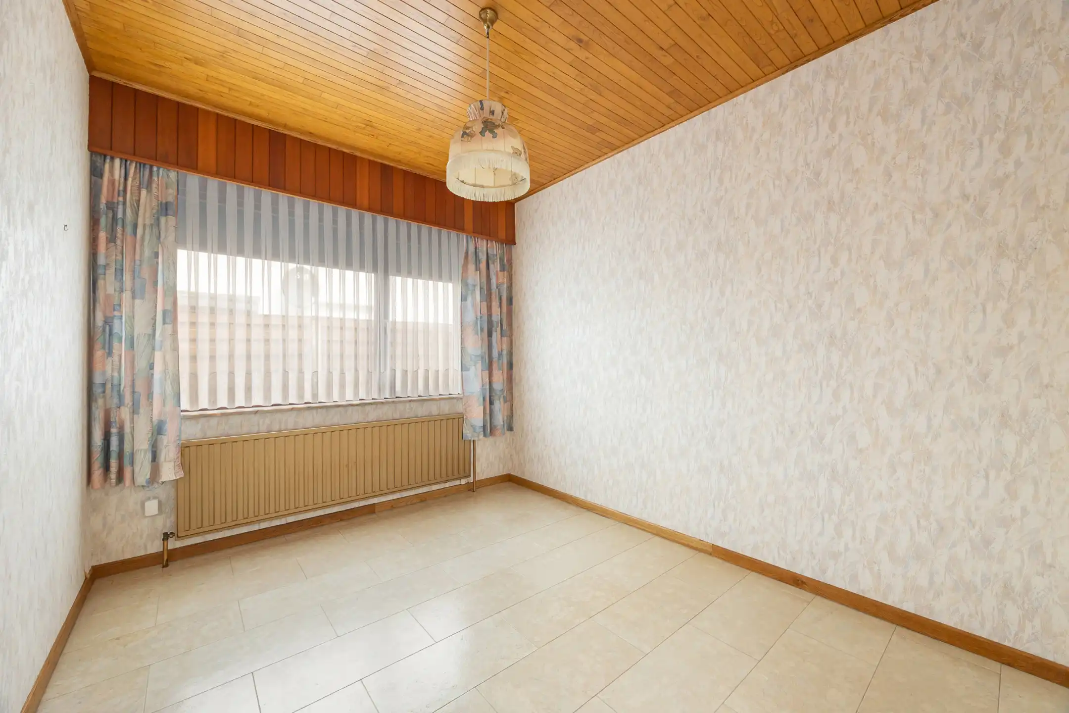 Te renoveren laagbouwwoning met 3 slpk te centrum Lichtaart! foto 17