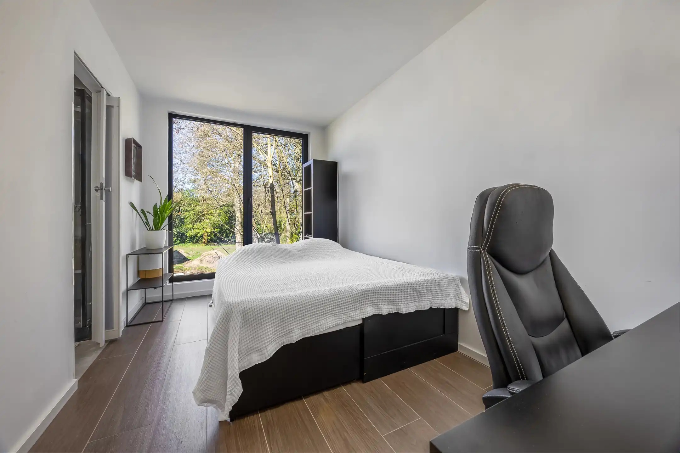 Energiezuinige moderne villa in het groene Schotenhof foto 32