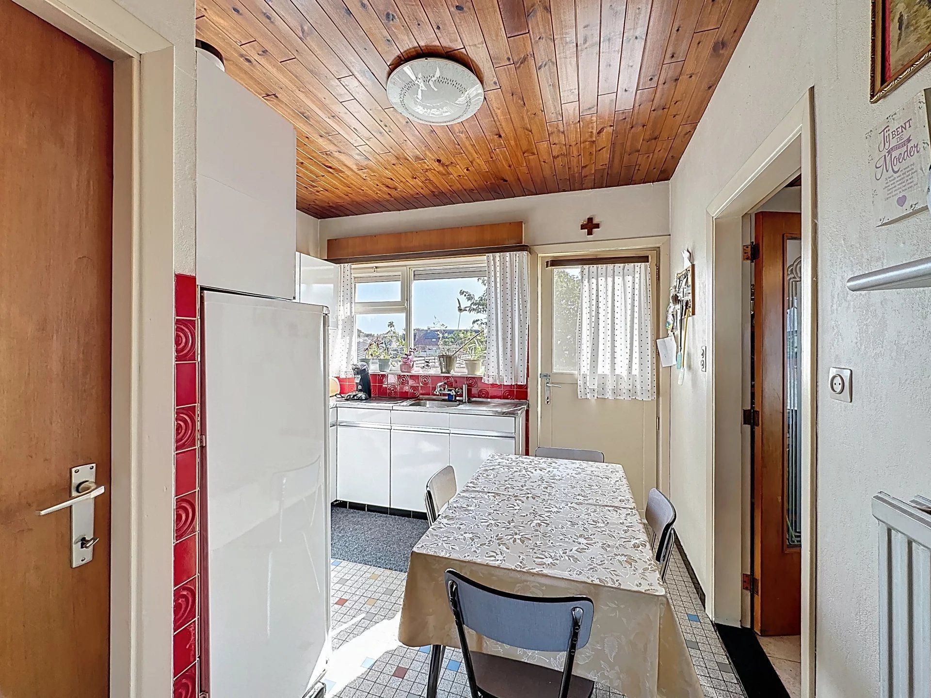Te renoveren woning op een mooi perceel in een rustige straat. foto 7