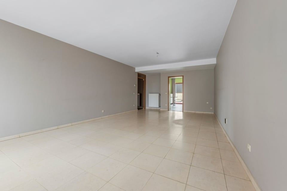 RUIM APPARTEMENT MET UITZONDERLIJK TERRAS VAN +50M² IN SINT-TRUIDEN foto 14