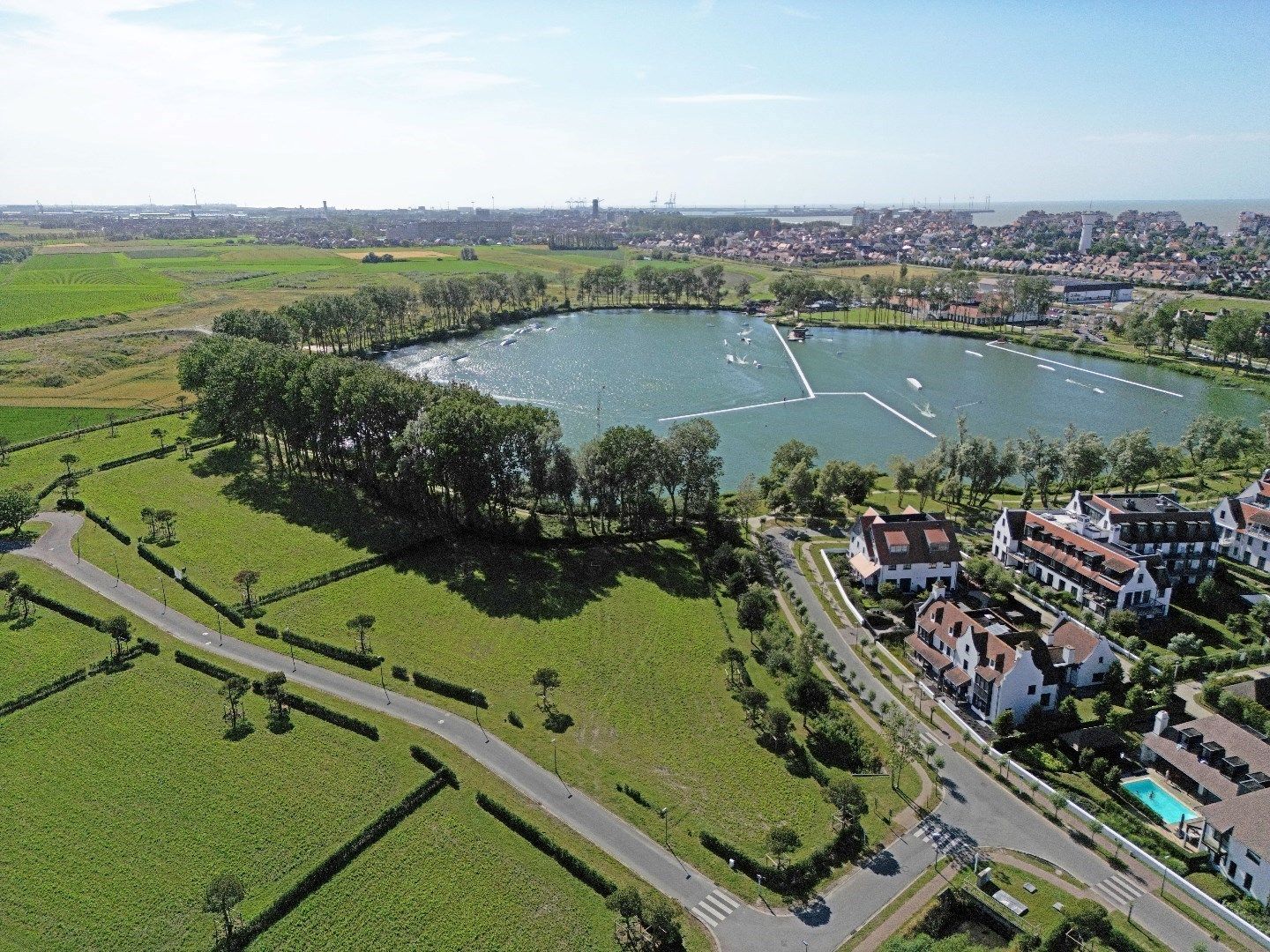 Bouwlot 4.07   -   perceel van 1.589 m² foto {{pictureIndex}}