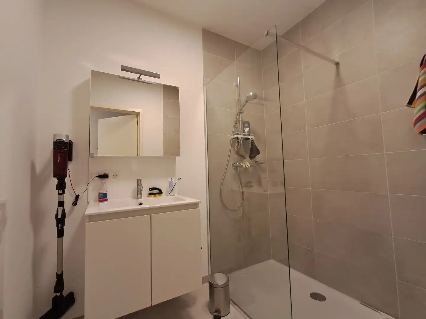  Ruim en energiezuinig appartement in Lichtervelde foto 5