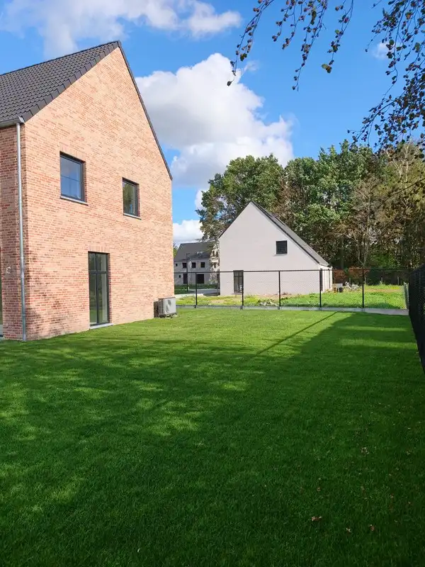 Landelijke alleenstaande woning gelegen in Waardamme foto 3