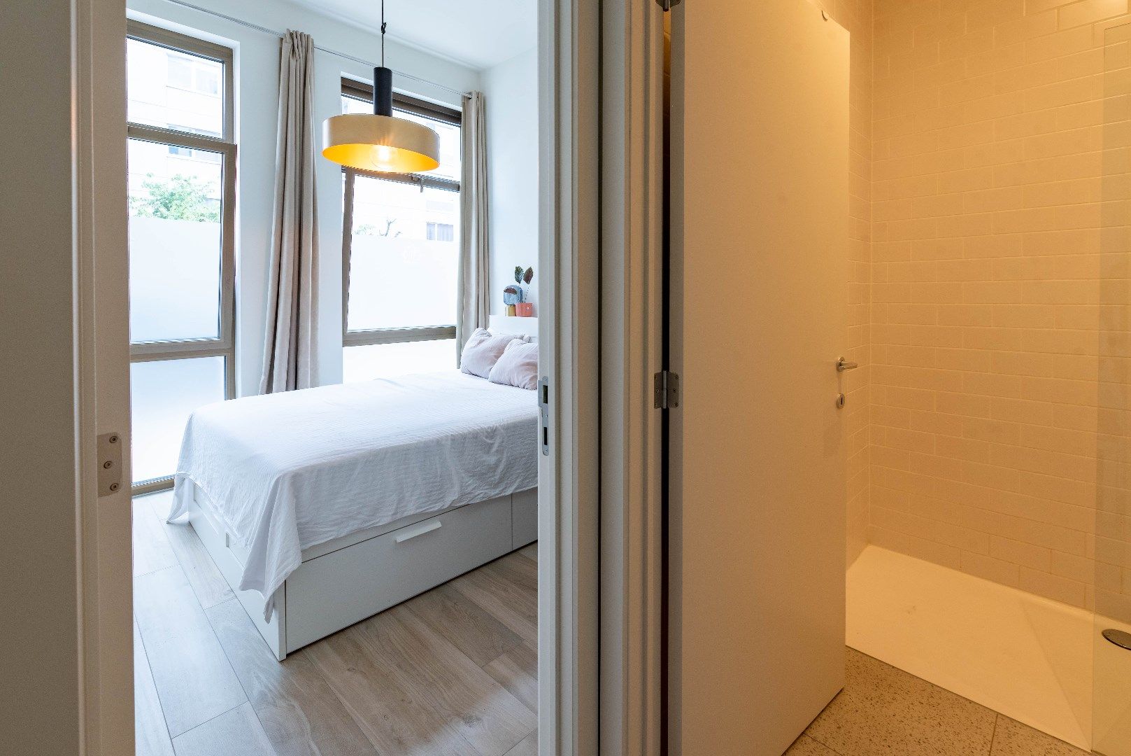 Gelijkvloers appartement met gezellige tuin foto 12