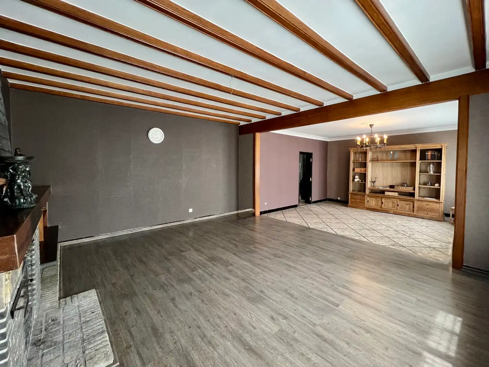 Zeer ruime woning met grote tuin en vrij zicht. foto 9