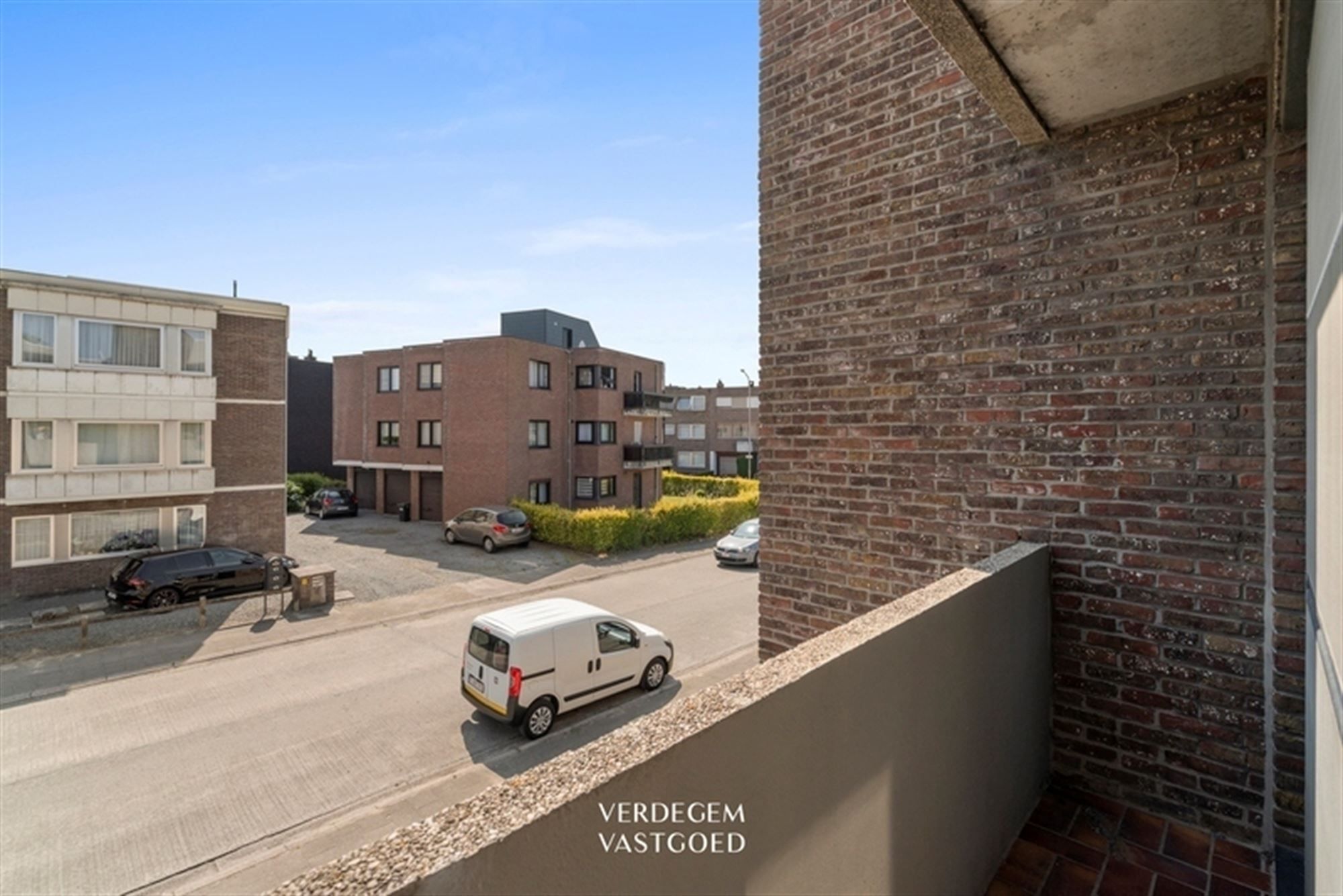 Lichtrijk 1 slaapkamer appartement met terras en garage foto 11