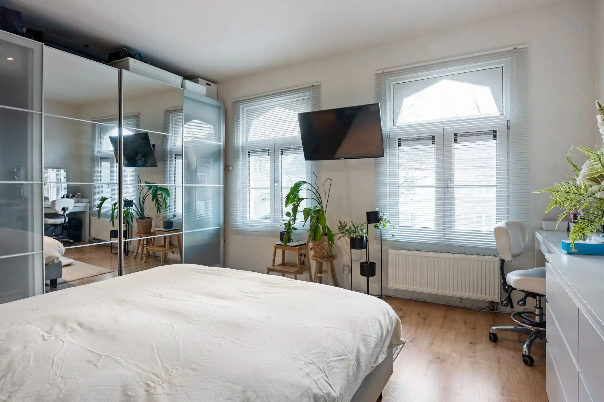 *IN OPTIE* Ruimte, licht en comfort - De ideale gezinswoning met 4 slaapkamers en tuin in Brasschaat! foto 12