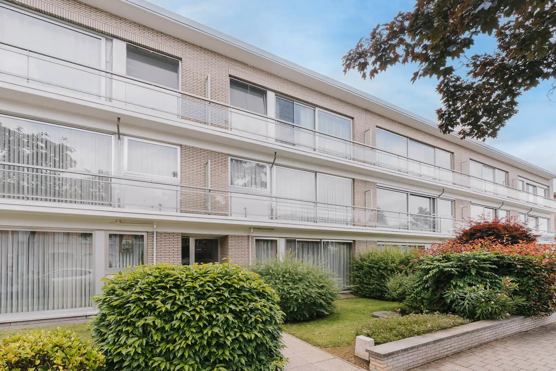 Instapklaar energiezuinig 2-slpk appartement met garagebox foto 2