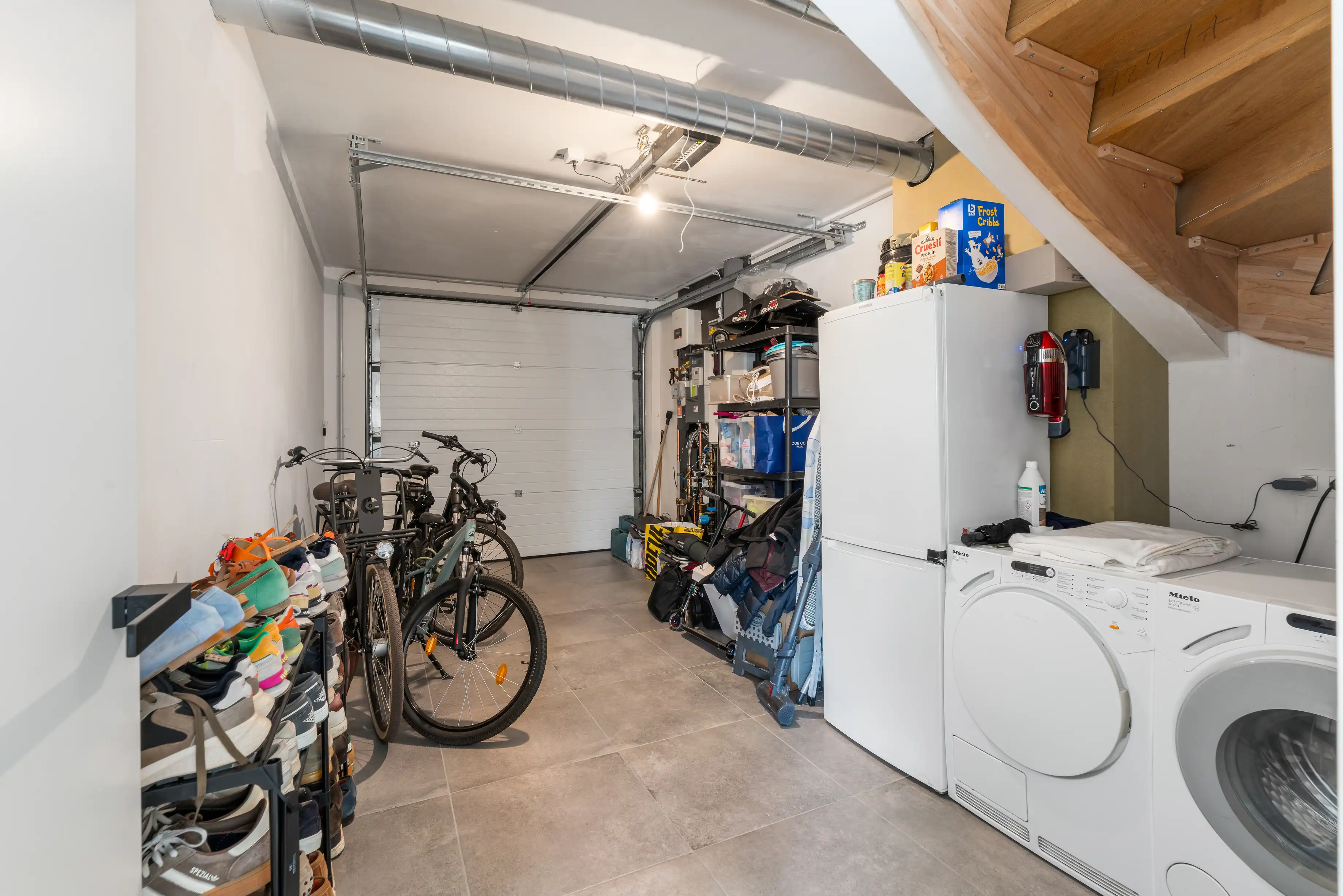 Instapklare 3-gevelwoning met luxe afwerking foto 30
