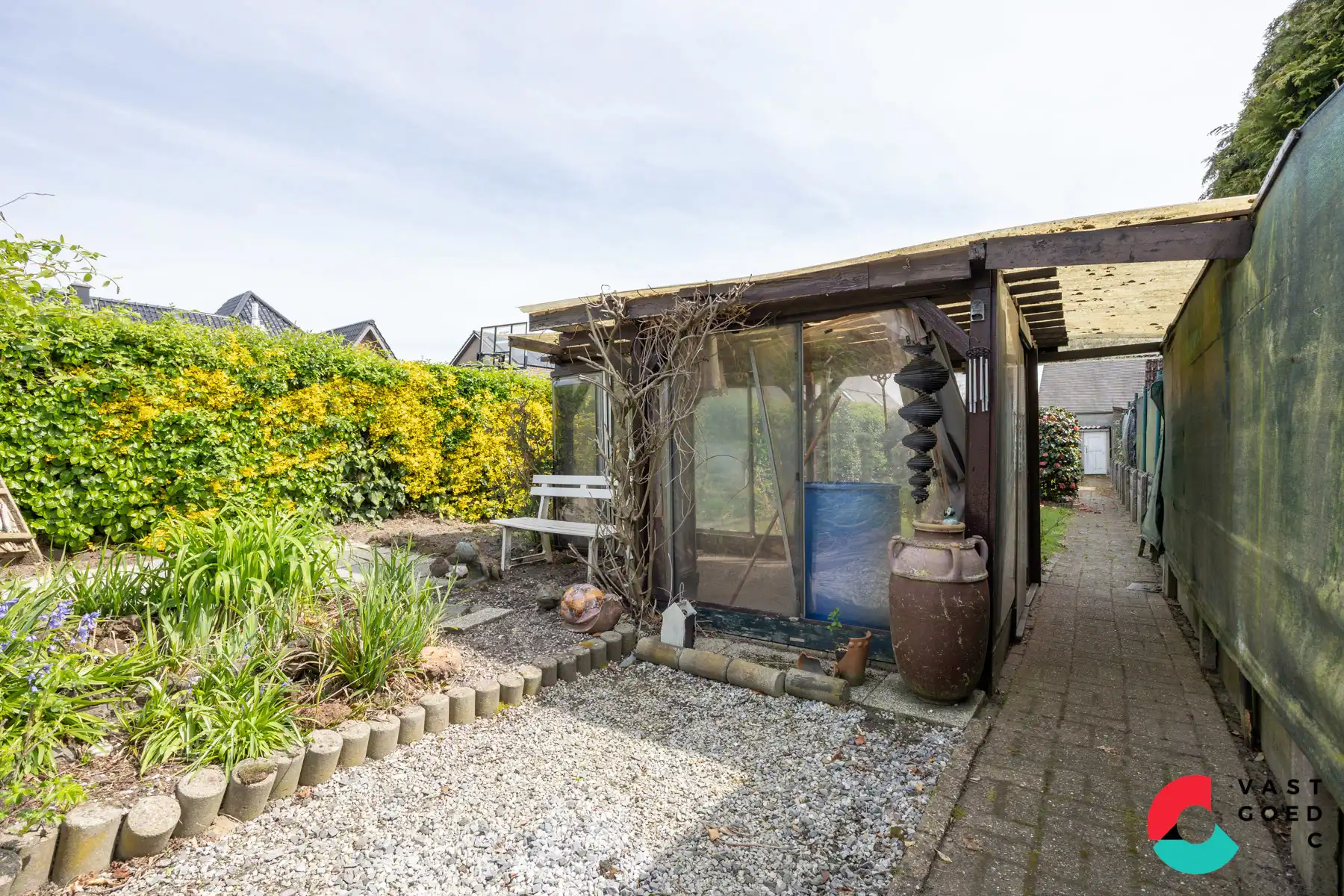 Te renoveren gezinswoning in het centrum van Hamont-Achel foto 31