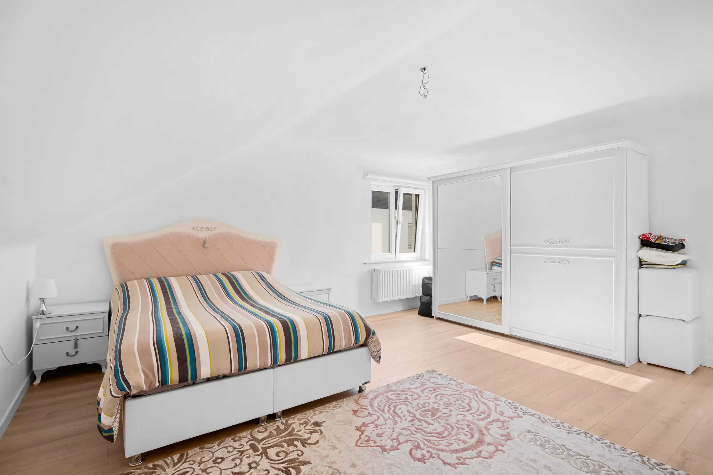 Villa in Leerne: 5 slaapkamers, 2 badkamers en pure klasse foto 8