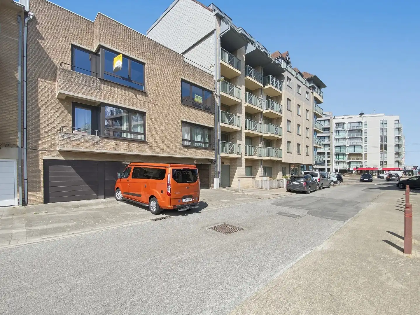 Op te frissen 2-slaapkamerappartement (73m²) te Koksijde Sint-Idesbald.  foto 3