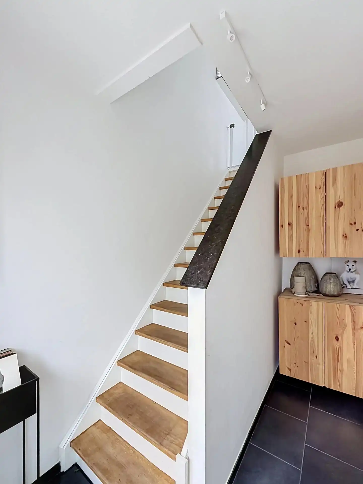 Instapklare gezellige woning op een mooi perceel met 3 slaapkamers en 2 badkamers foto 4