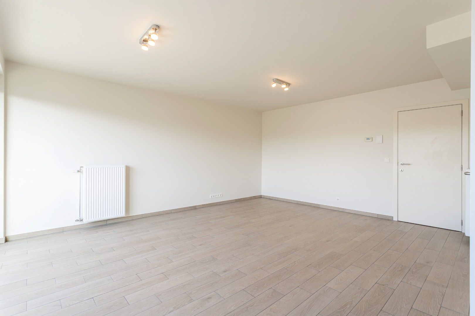 Energiezuinig app te huur, met 2 slpks, terras, autostaanplaats en kelder foto 3