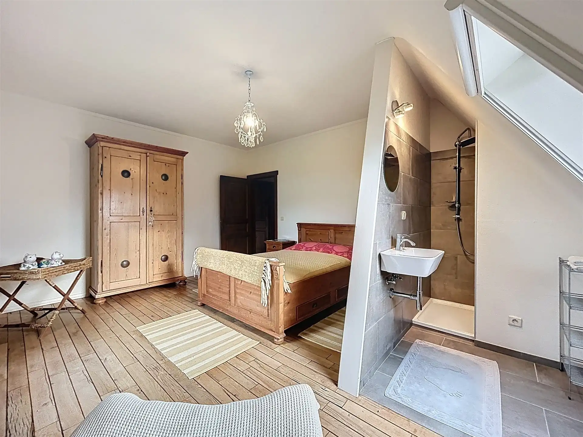 villa met 5 slk en riant bijgebouw op 14262m² foto 17