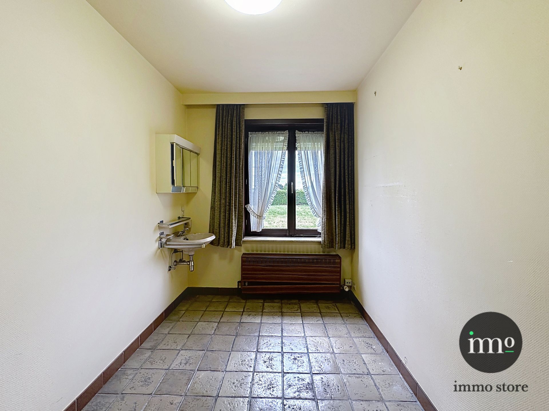 Landelijke woning met depot op een perceel van 42 ARE!! foto 24