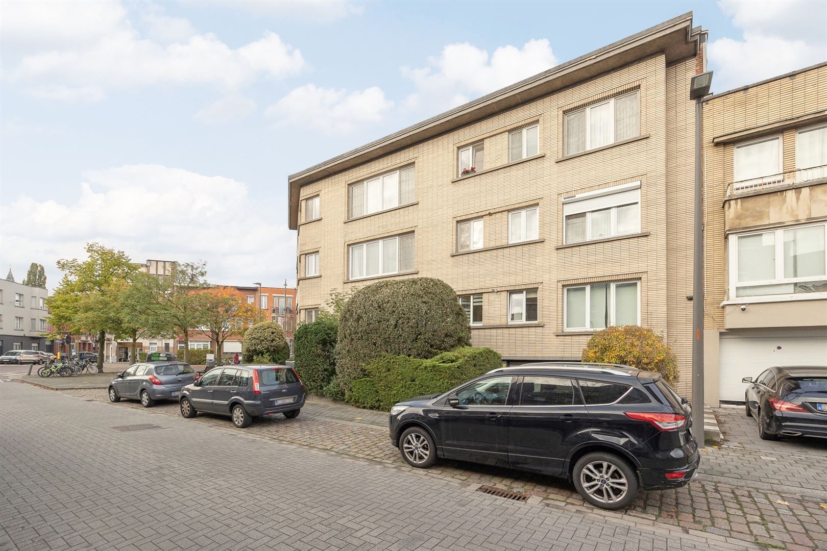Appartement met potentieel en dubbele parkeermogelijkheid in hartje Merksem foto 15