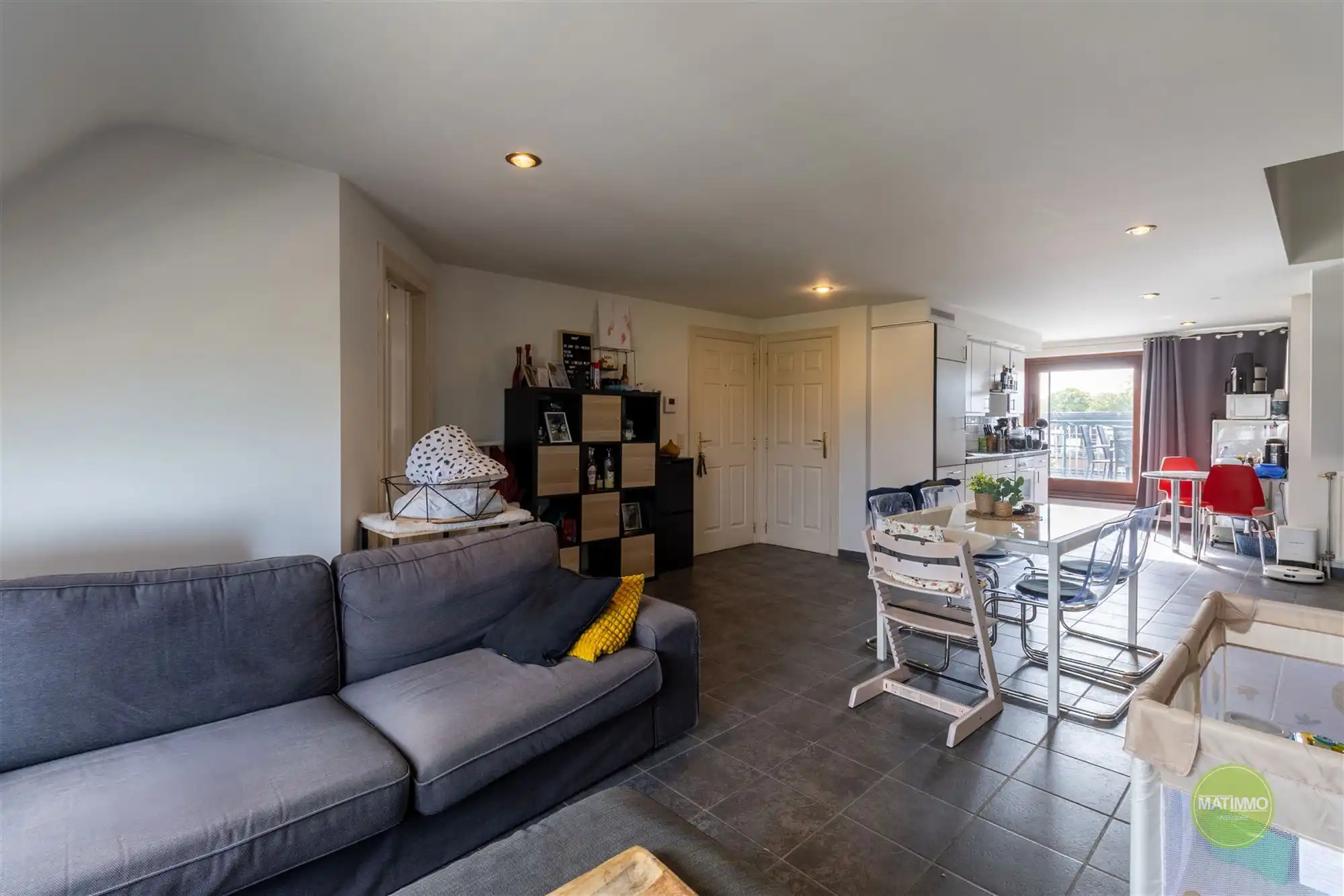 Duplex app met 1 slaapkamer, terras, lift én garage te Mol foto 5