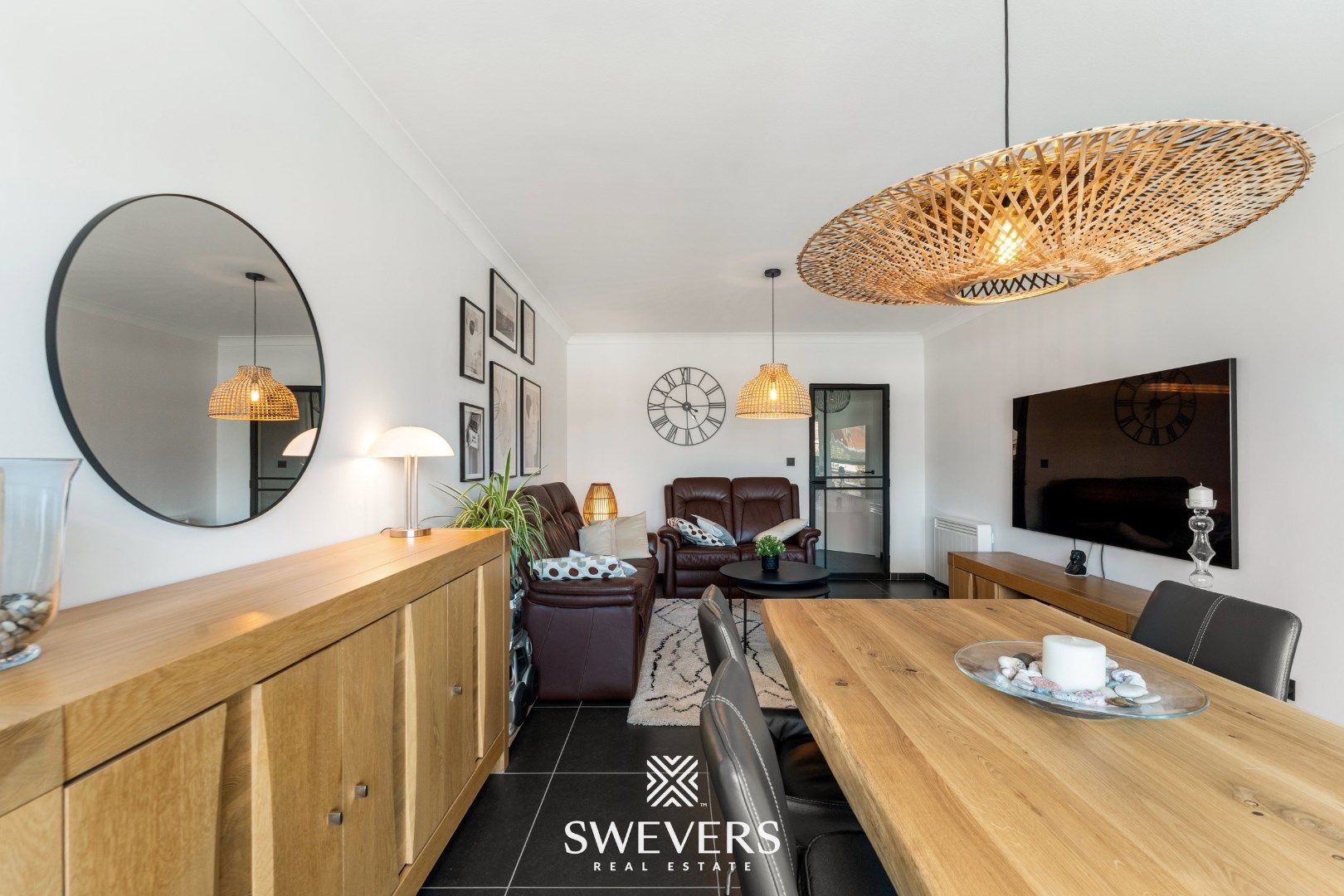 Comfortabel wonen met ruim Terras, 2 Slaapkamers, parkeerkelder & berging foto 12