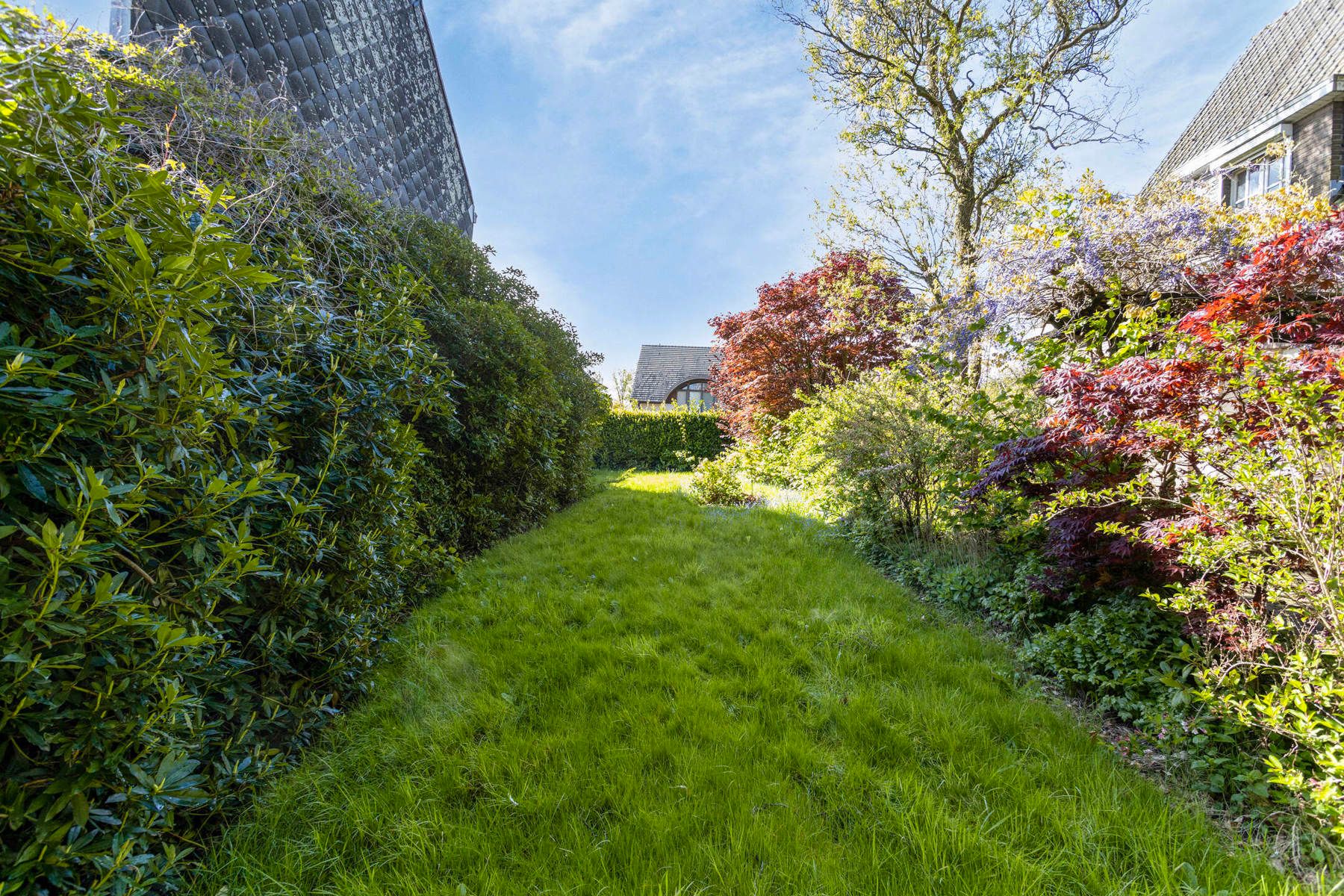 Centraal gelegen bouwgrond voor drie-gevel foto 2