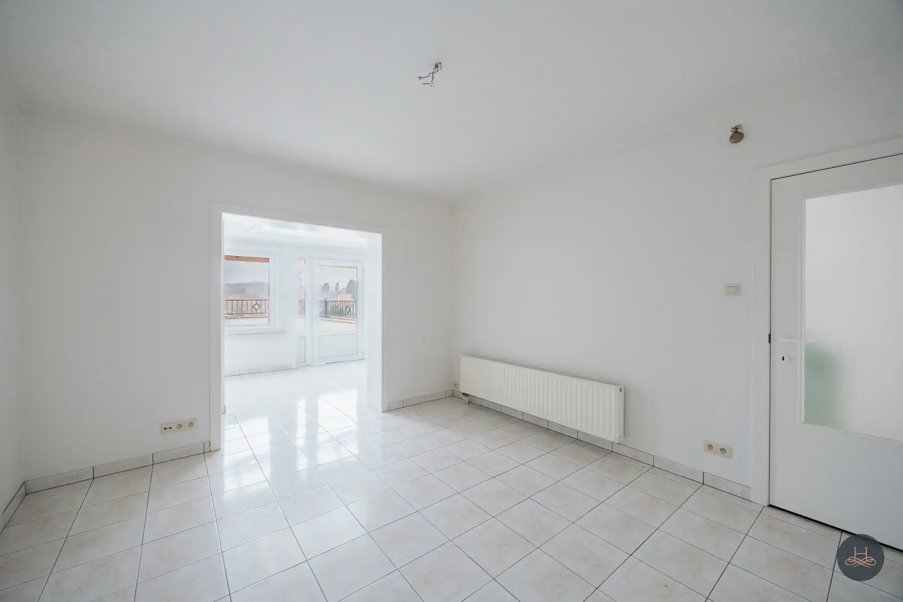 Gerenoveerde zuinige duplex met ruim terras, garage & kelder foto 5