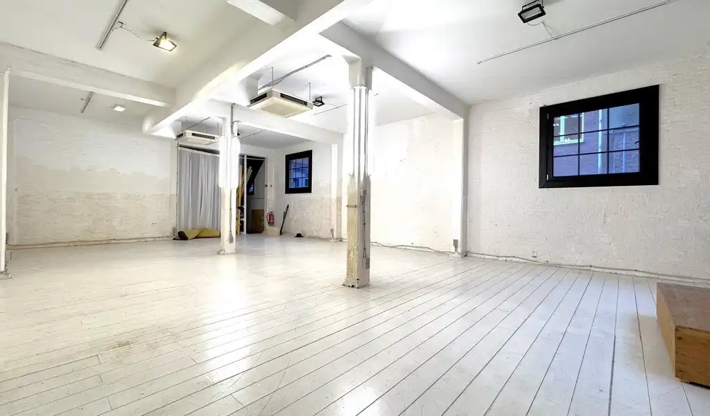Kantoor in loftstijl te huur aan Ijzerlaanbrug te Antwerpen foto 16