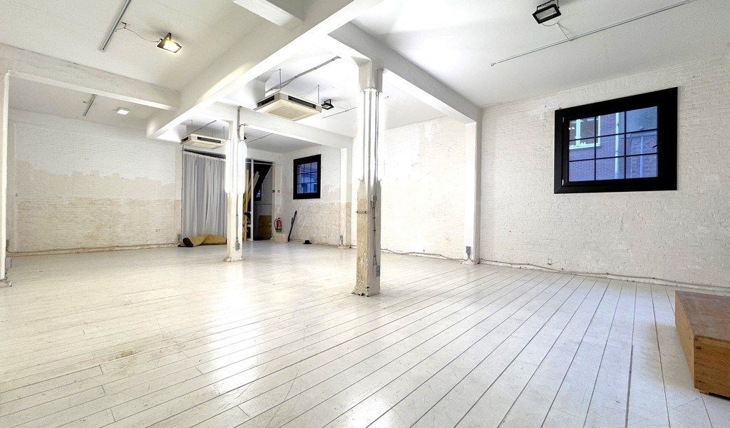 Kantoor in loftstijl te huur aan Ijzerlaanbrug te Antwerpen foto 16