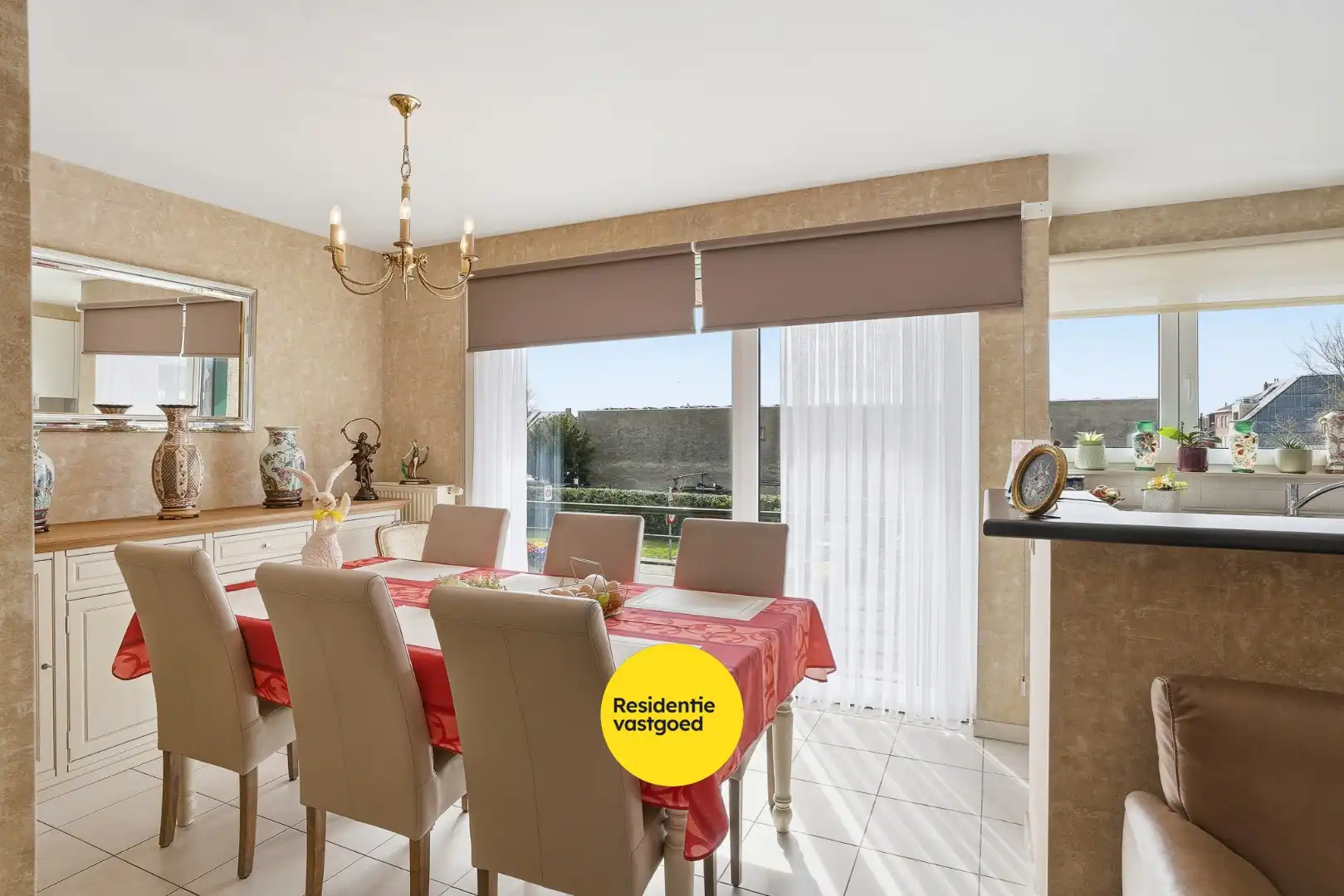 Volledig instapklaar appartement in het centrum van Eernegem foto 5