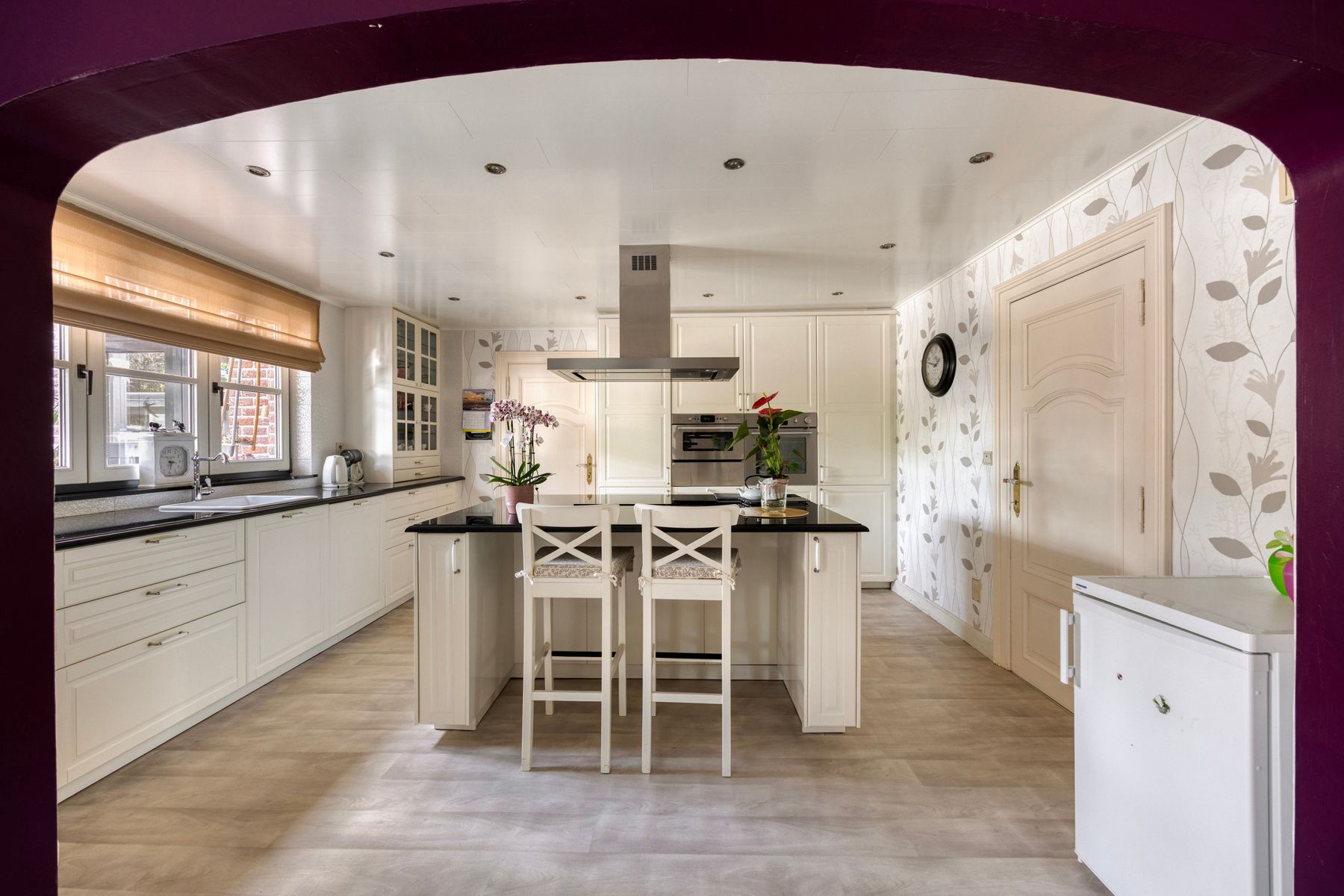 Karaktervolle villa met veel mogelijkheden in Lommel! foto 9