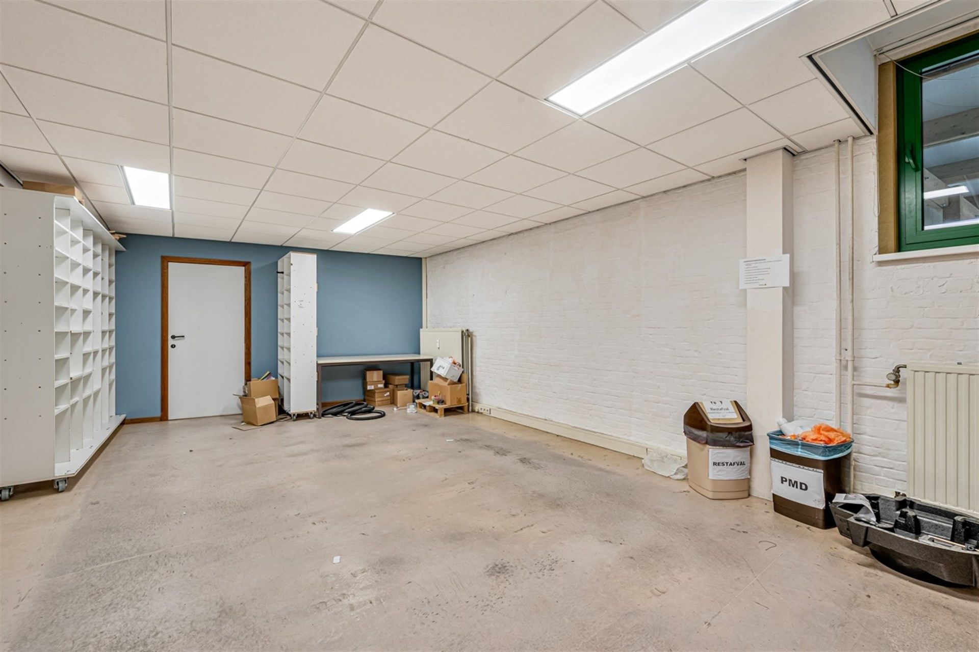 Kantoorgebouw met bruikbare vloeroppervlakte van 900m² en vijf parkeerplaatsen te Aalst foto 17