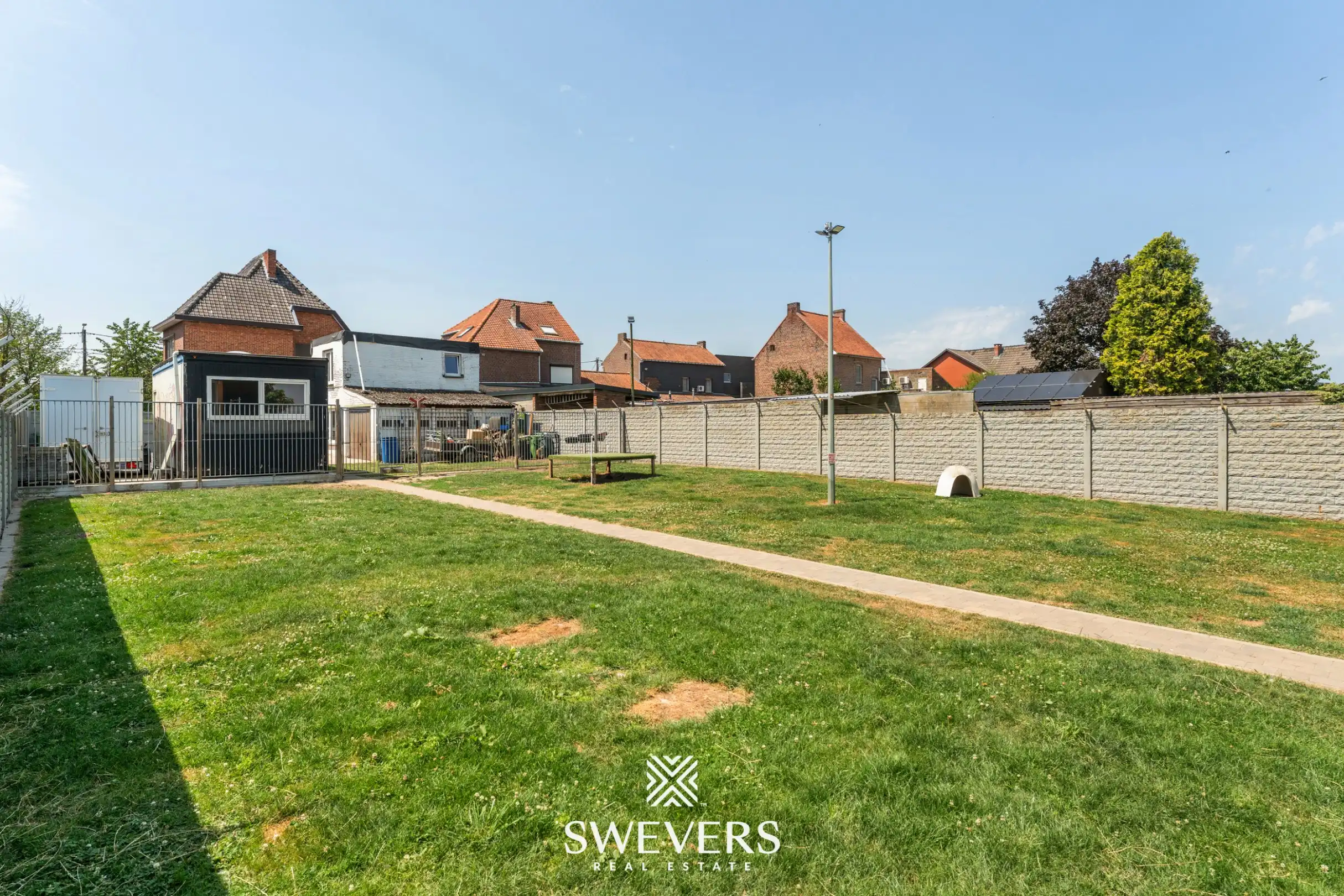 Instapklare gezinswoning met grote tuin in Bilzen-Hoeselt foto 26
