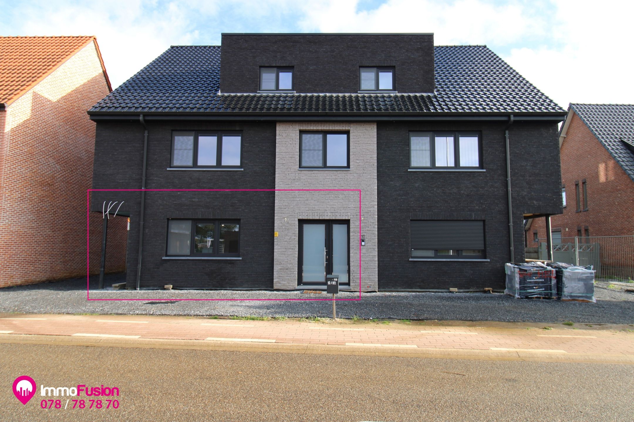 Mooi appartement te huur in centrum Zolder met 2 slaapkamers! foto {{pictureIndex}}