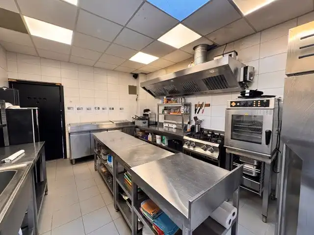 HORECAZAAK op A1 LOCATIE te KNOKKE foto 9