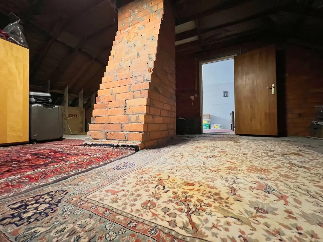 Lichtrijke woning ( slpk + badk op gelijkvloers) +tuin! foto 12