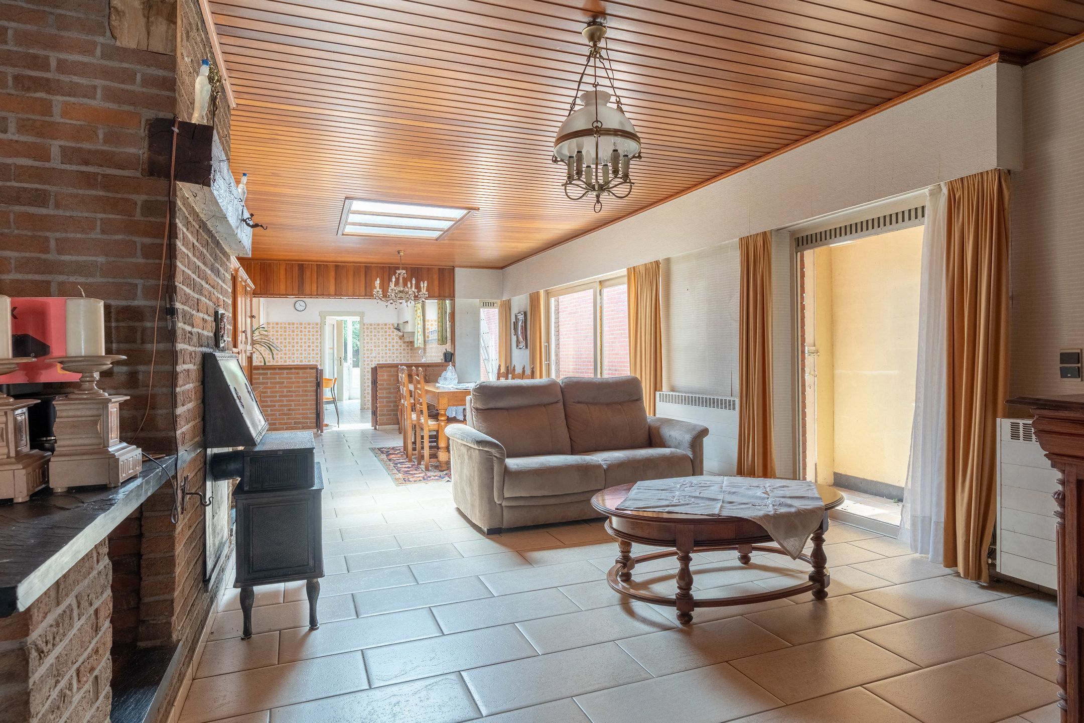 Te renoveren woning met toffe tuin en garage in het centrum foto 6
