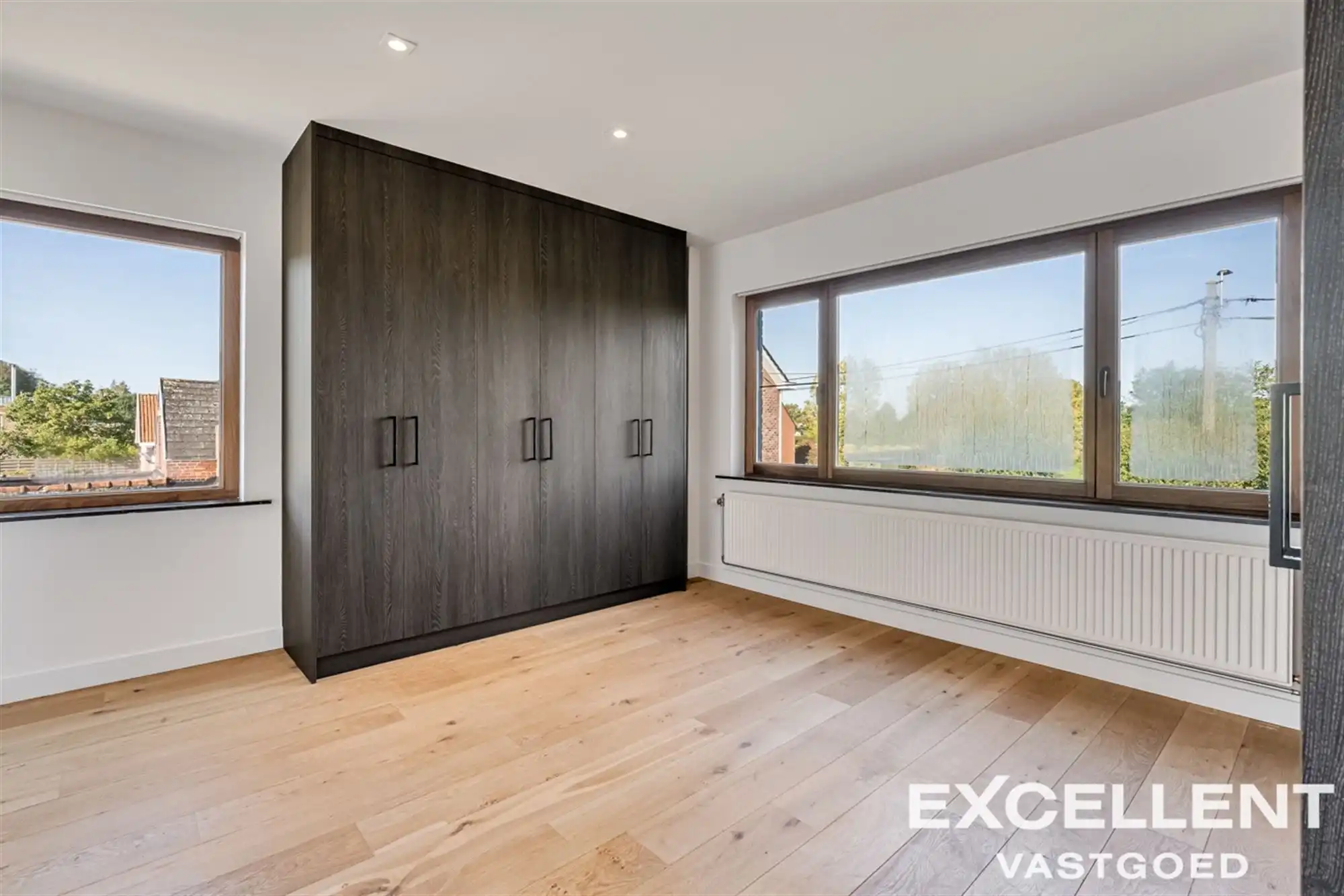 Villa met zwemvijver op een uitzonderlijk perceel foto 24