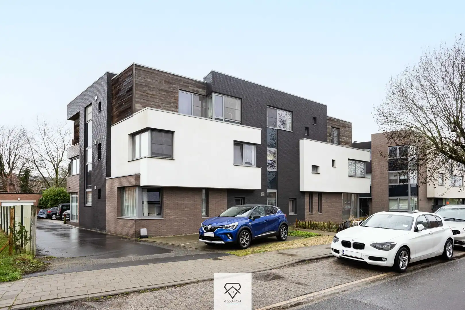 Lichtrijk en rustig appartement te koop foto {{pictureIndex}}