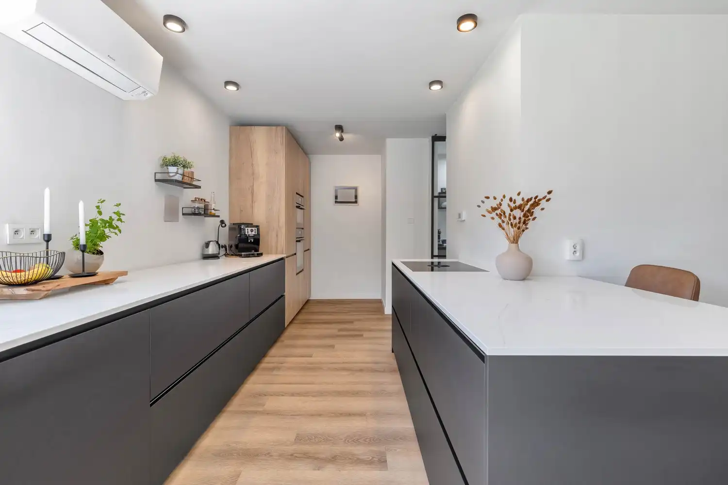 Uitzonderlijke, instapklare woning in Gellik waar stijlvol gelijkvloers wonen en hedendaags comfort samenkomen tot een uniek geheel! foto 26