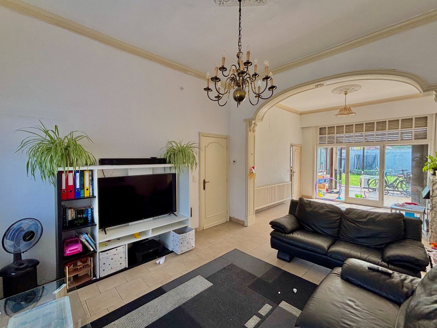 STATIGE HERENWONING MET 4-6 SLPKS, GROTE GARAGE EN TUIN foto 12