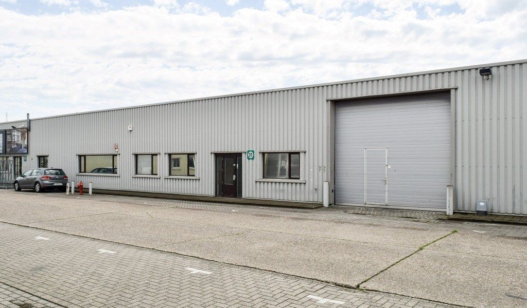 Magazijn te huur te Malle foto 3