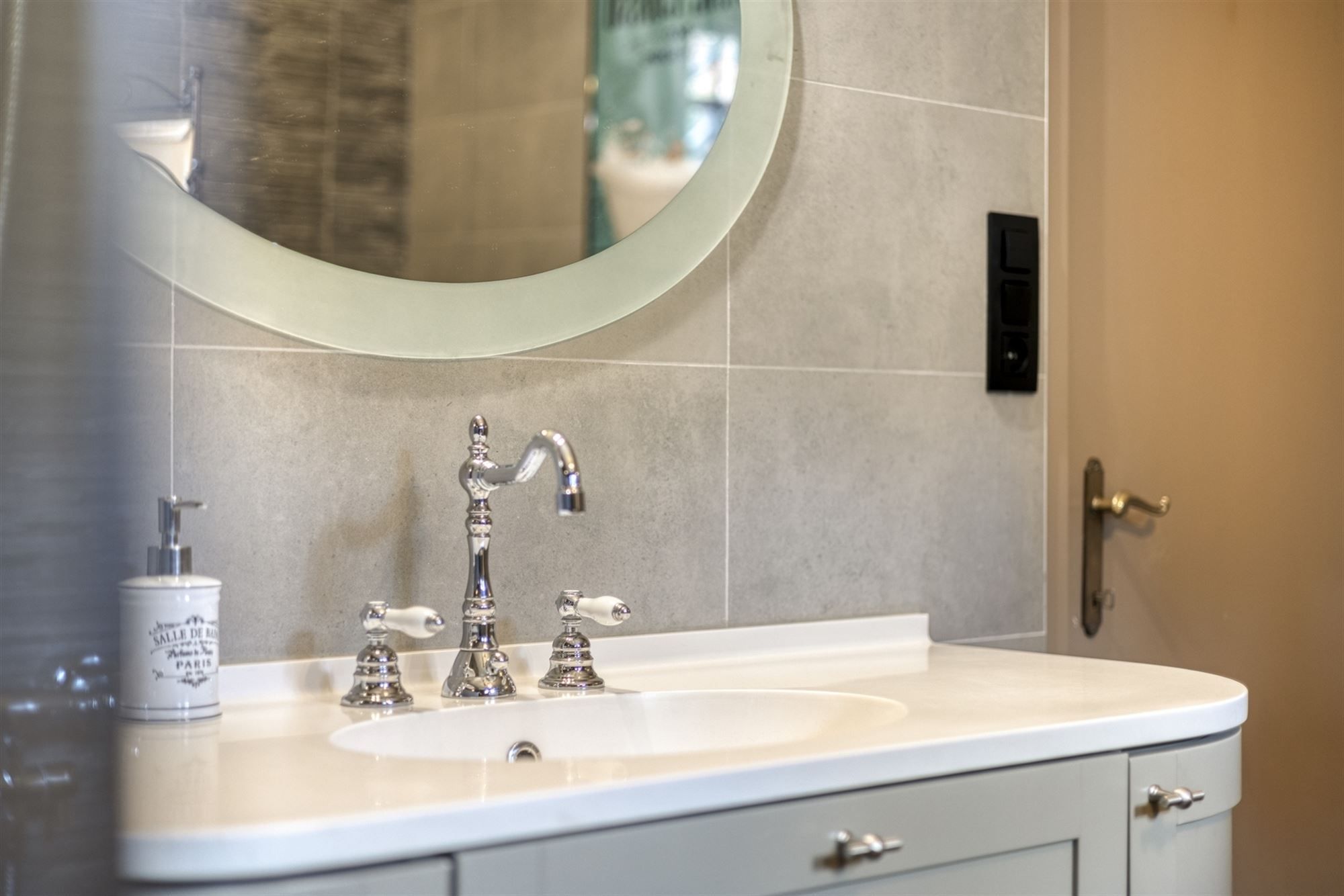 Verrassend ruime villa met klasse in een groene omgeving foto 40