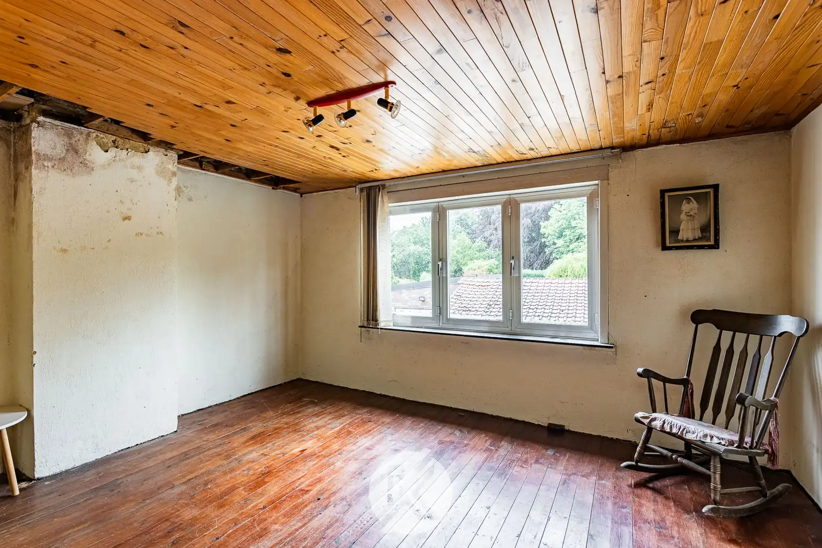 Te renoveren woning op een rustige locatie foto 16